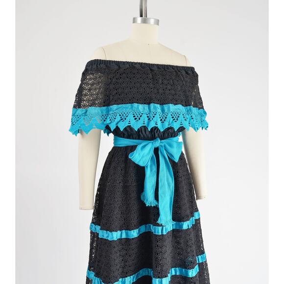 Vintage 80s Lace Mexican Black and Blue Boho Off the Shoulder Peasant Dress S M - Picture 5 of 8